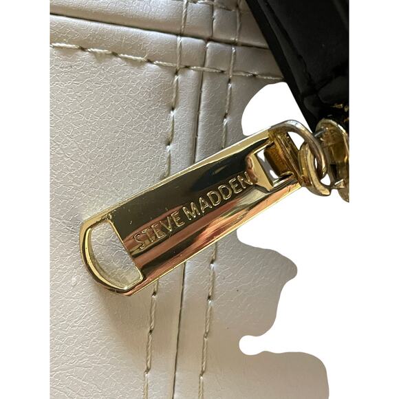 Steve Madden Olive Green Dainty Crossbody Bag - Picture 6 of 7